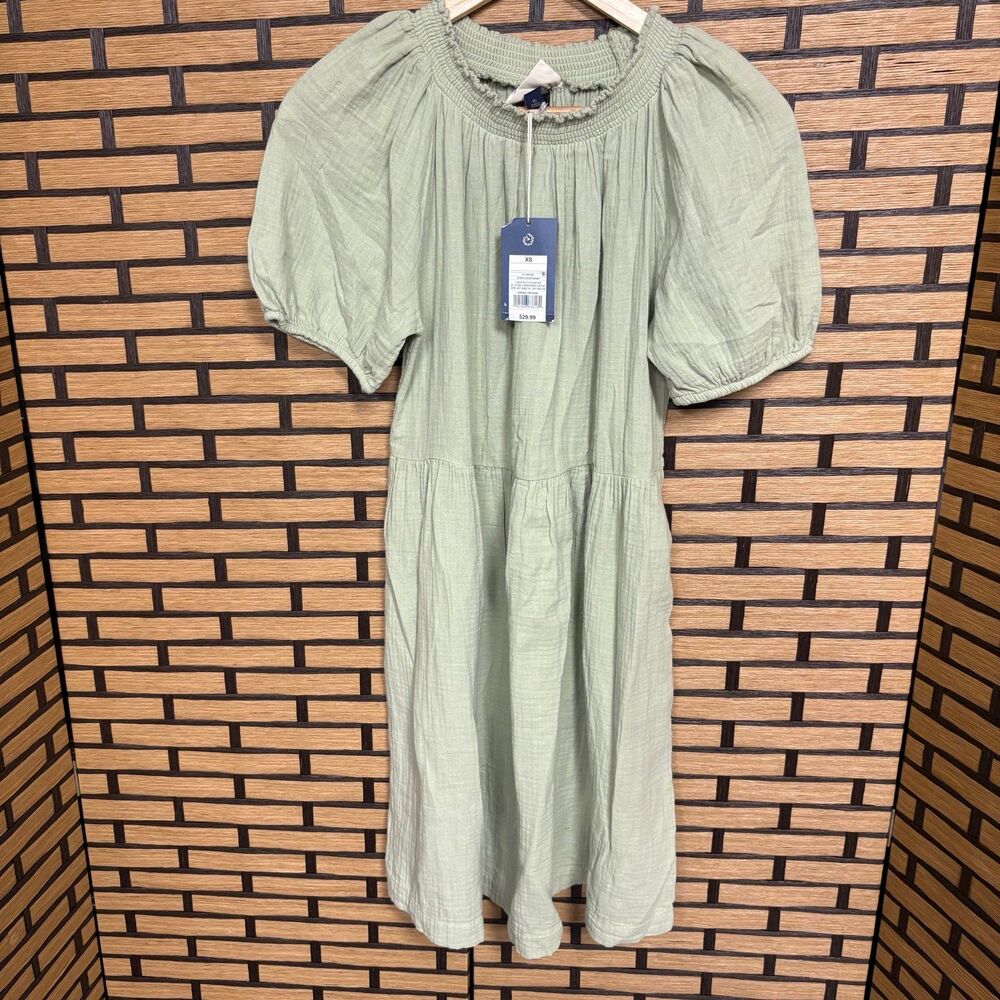 Universal Threads Sage‎ Green Dress Size XS